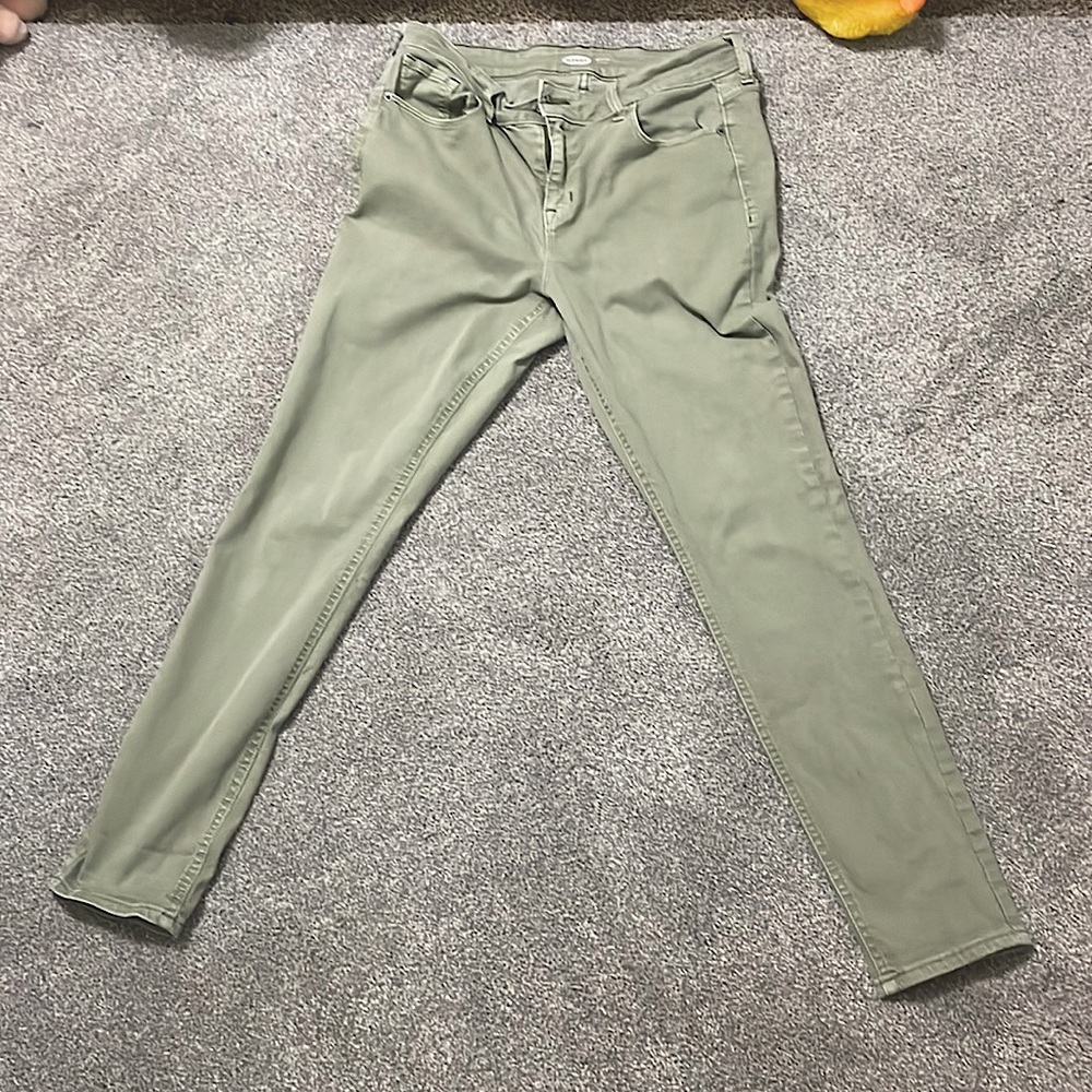 There old navy rockstar super skinny jeans